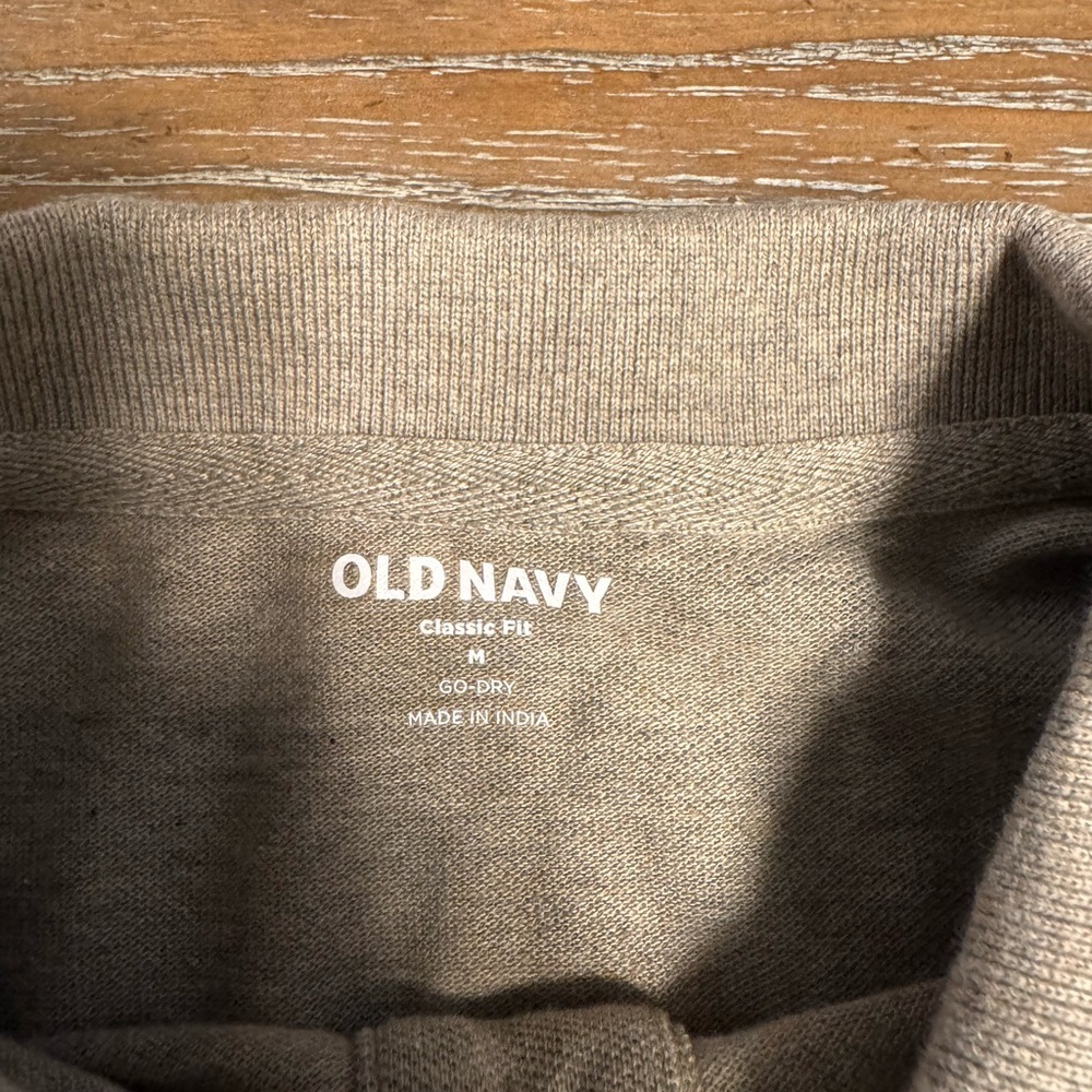 Old Navy Men's Beige Polo Shirt - Picture 2 of 5